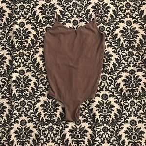 Free People Low Back Bodysuit in Mauve size M/L
